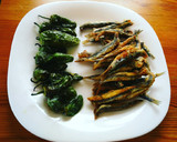Foto del paso 4 de la receta: Boquerones fritos con pimientos de Padrón
