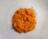 Foto del paso 2 de la receta: Hombrecillo de nieve en colchón de ensalada