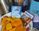 Foto langkah ke 1 dari resep Mango Milk Juice (simple).