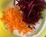 गाजर बीतरूट रायता(gajar beetroot raita recipe in hindi) रेसिपी चरण 1 फोटो