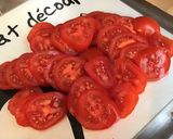 Une image de l'étape 1 de Salade de jeunes endives, tomates grappe au persil frais et ail noir.