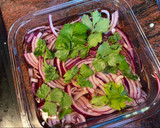 Foto del paso 2 de la receta: Cebolla encurtida para tacos