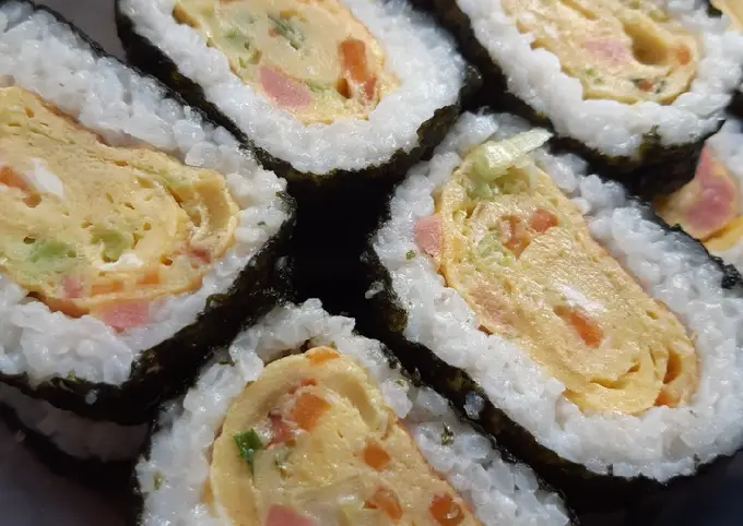 Langkah-langkah untuk membuat Resep Sushi rumahan alaÂ² mommy 3D ðŸ˜