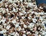 Foto del paso 4 de la receta: Pochoclos con chocolate