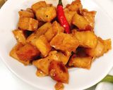 Hình bước làm 2 của món Đậu hủ kho tiêu với chả