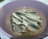 Foto langkah ke 1 dari resep Tumis Ikan Asin Anak Sarden.