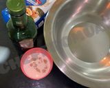 A picture of step 1 of Chessey Pizza Bites.