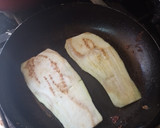 Foto del paso 2 de la receta: Milanesa de berenjena rellena