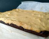 Foto del paso 11 de la receta: Tiramisú+brownie+cheesecake, tres en uno {dulce vegano y sin gluten}