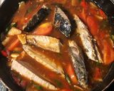 Foto langkah ke 4 dari resep Pindang Tongkol Saus Sarden.