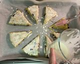 Foto del paso 9 de la receta: “SCONES” con frutos rojos y chips de chocolate blanco!!