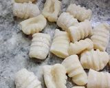 Foto del paso 4 de la receta: Ñoquis de Harina como los hacía mi mamá