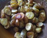 Foto langkah ke 4 dari resep Sambal Teri Pisang Muda.