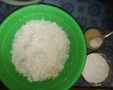 Foto langkah ke 1 dari resep Timus Ubi n Kelapa Parut.