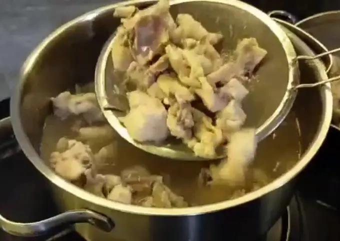 Langkah-langkah untuk membuat Cara membuat Resep Mie Ayam Rumahan Ala Shebb's Kitchen