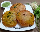 A picture of step 3 of Jowar Methi Puris.