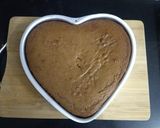 A picture of step 6 of Chocolicious cake.