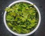 A picture of step 1 of Falahari green Chutney.