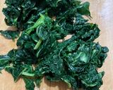 Foto langkah ke 2 dari resep Oseng Daun Pepaya Teri Pedas Favorit Ibu.