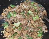 Foto langkah ke 4 dari resep Nasi Goreng Simple.