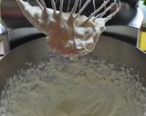 Une image de l'étape 1 de Choux chantilly citronnée et saumon fumé.