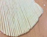 Hình bước làm 2 của món Mì tươi tự làm ăn với canh bò viên