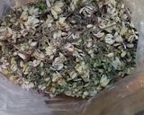 A picture of step 1 of Drumstick flowers / moringa flowers.