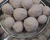 Foto langkah ke 3 dari resep Bakso isi daging.
