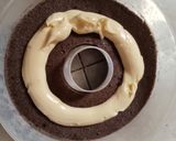 Foto langkah ke 5 dari resep Bolu Kukus Ketan Hitam Keju Lumer.