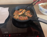 Foto del paso 8 de la receta: Contramuslos de pollo al limón