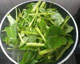 Foto langkah ke 1 dari resep Tumis Kangkung Pedas.