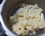A picture of step 3 of Kachori.