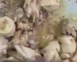 A picture of step 3 of Delicious white chicken karahi serve with chupri chapati.