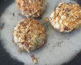 A picture of step 4 of Walnut malai paneer papad kabab.