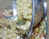 Foto del paso 3 de la receta Ensalada de pasta con salmón y aguacate