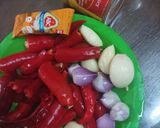 Foto langkah ke 1 dari resep Ayam Bumbu Habang.