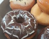 Hình bước làm 3 của món Bánh donut 4 vị