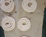 புழுங்கல் அரிசி கார முள்ளு முறுக்கு(mullu murukku recipe in tamil) ரெசிபி ஸ்டேப் 3 புகைப்படம்