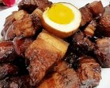 Foto langkah ke 5 dari resep Red Braised Pork Belly / 红烧肉 Hong Shao Rou.
