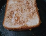 A picture of step 3 of Aloo toast.