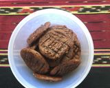 Foto langkah ke 6 dari resep Cookies Cokelat Teflon.