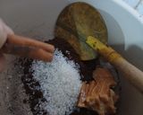 Foto langkah ke 2 dari resep Kopi Santan Kayu Manis.