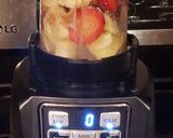 A picture of step 1 of Green Breakfast Smoothie.