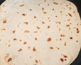 A picture of step 1 of Piadina scamorza e prosciutto.