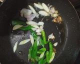 Foto langkah ke 1 dari resep Oseng Buncis Telur Orak Arik.