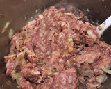 Foto langkah ke 2 dari resep 26. Homemade Beef Patty.