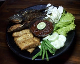 Foto langkah ke 4 dari resep Pecel lele sambel trasi.