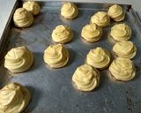 Foto langkah ke 7 dari resep Choux Pastry.
