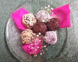 Foto del paso 3 de la receta: Trufas rellenas de pan de dátiles con licor de almendra Amaretto