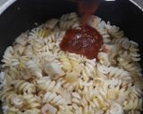 Foto langkah ke 5 dari resep Fishball bolognese pasta with onion rings.